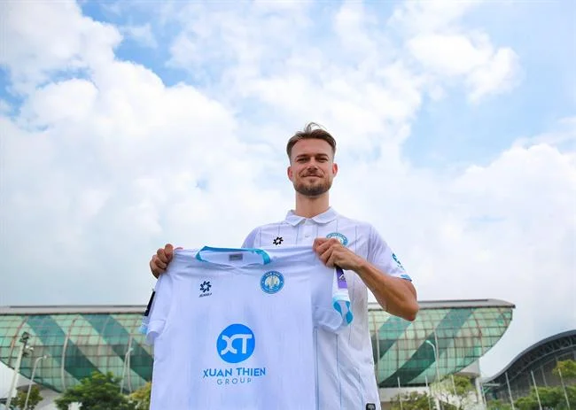Hình ảnh các biểu tượng về giấy phép cá cược, đa dạng trò chơi và phương thức thanh toán an toàn, minh họa các tiêu chí chọn nền tảng giải trí trực tuyến.